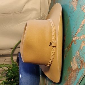 Resistol Roundup Collection 7 1/2 Western Hat Cowboy Cowgirl